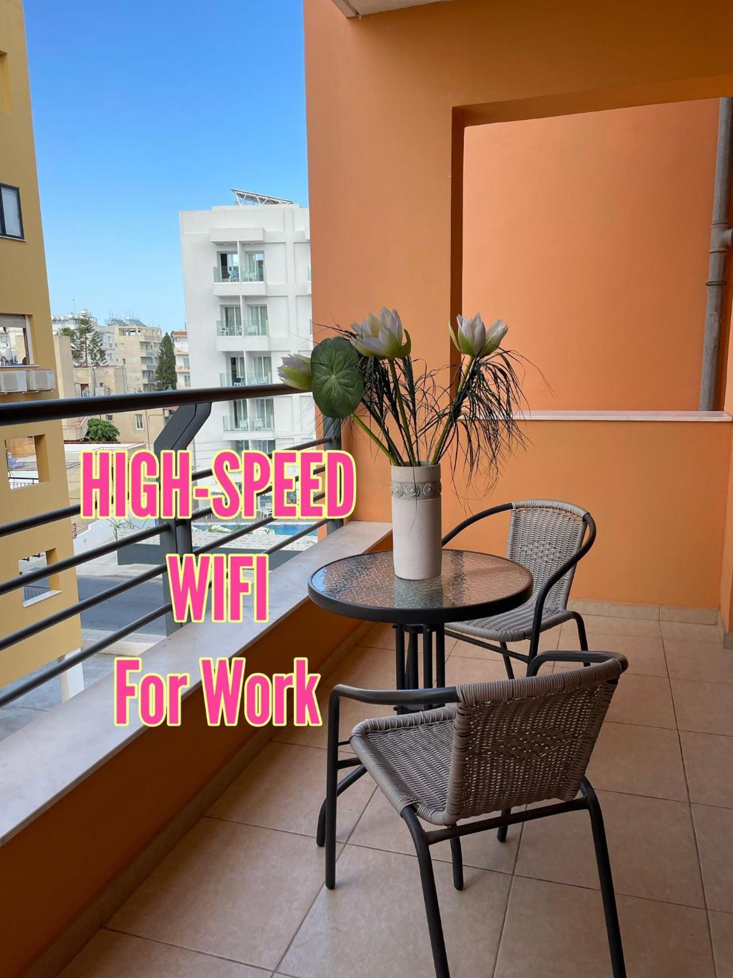 Vip Resort Apartment On Makenzie Beach Larnaca Exteriör bild